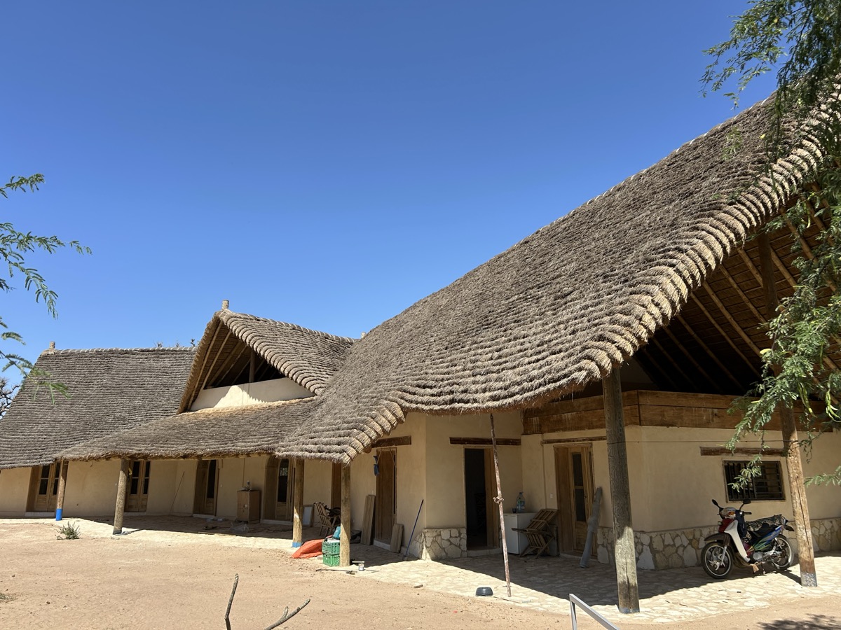 Architecture en terre et chaume, Melanzé