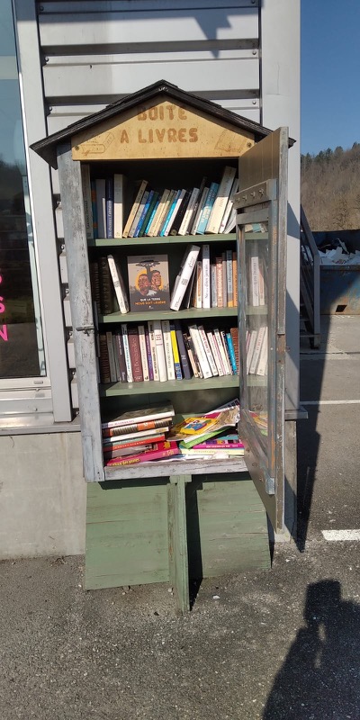 Boîte à livres - Sallenôves